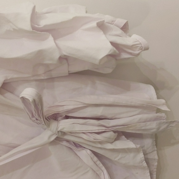 White cross over blouse - Picture 4 of 8